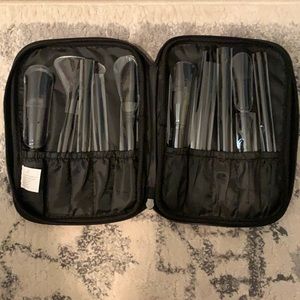 NEVER USED Elf brush set